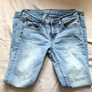 American eagle light wash jeggings